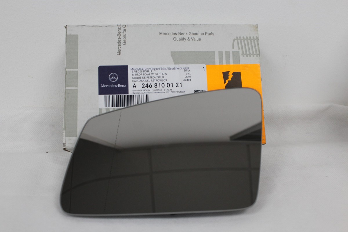 NEW Genuine Mercedes-Benz 156 GLA LH Wing Mirror Glass A2468100121 