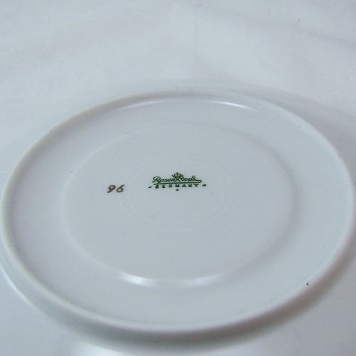 Rosenthal CLASSIC Modern CLASSIC gold (1/8" gold trim) Footed Cup/Saucer Set(s) - Picture 10 of 10