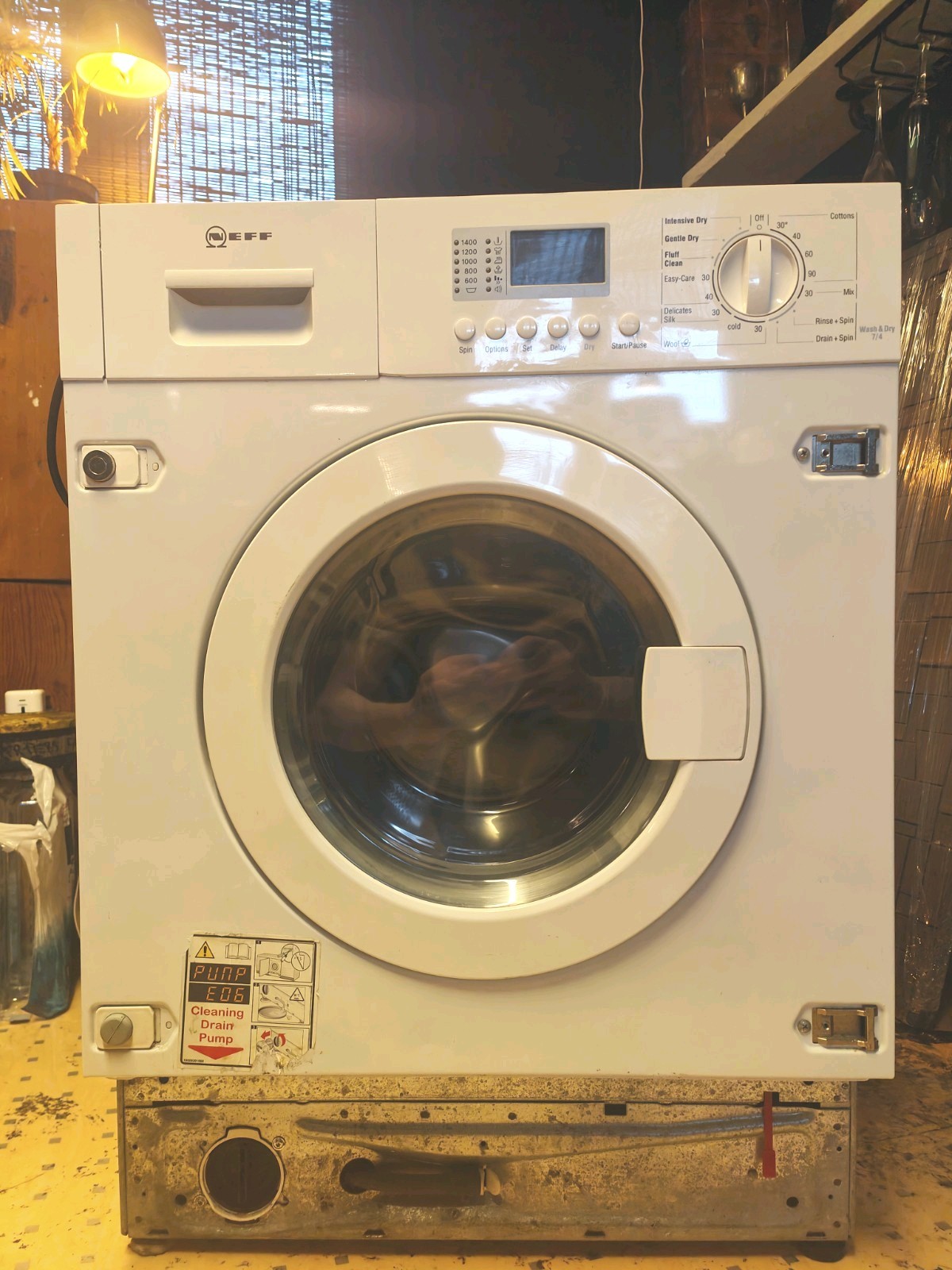 Working Neff V6540X0GB Integrated Washer Dryer – 7kg/4kg, 1400rpm - working cond