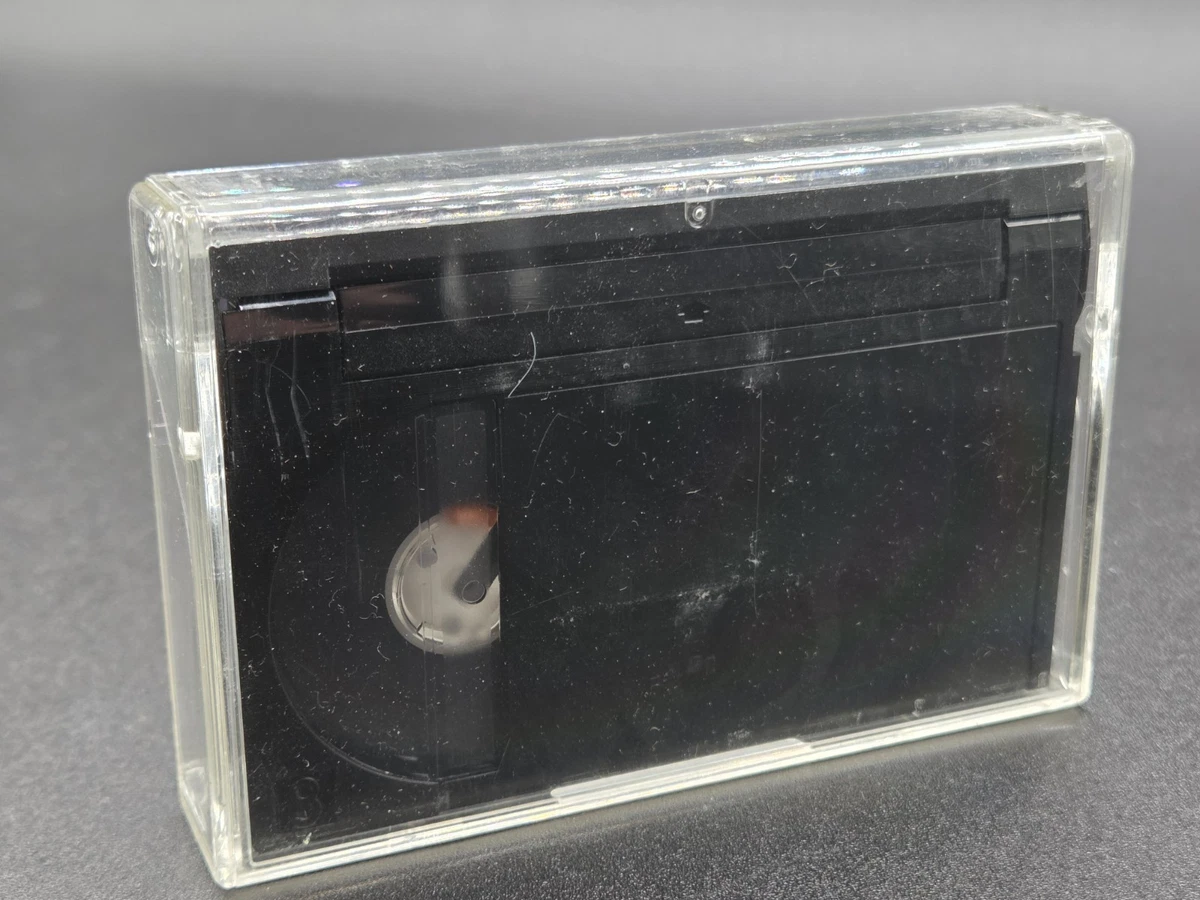 United Airlines In-Flight Movie Entertainment 8mm Tape - Twisted - 画像2/2