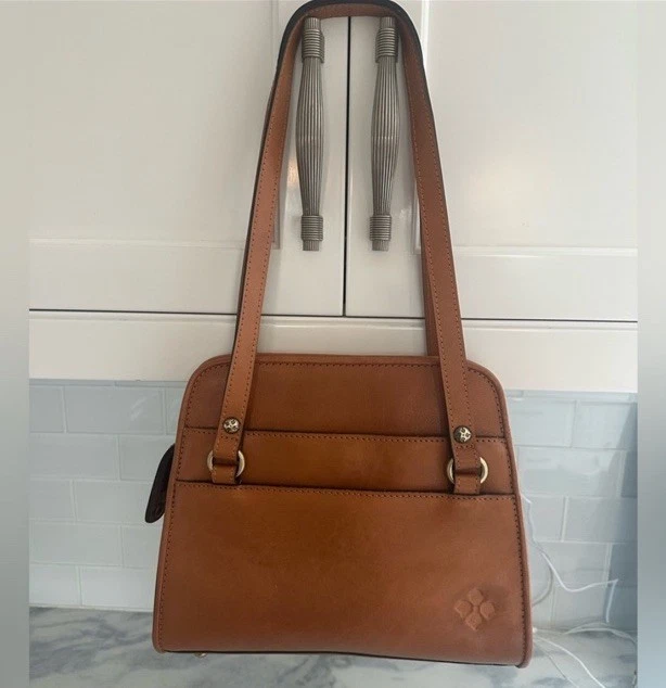 Cartera de cuero Patricia Nash Brunna recortada con base metálica de coñac Foto 4 de 4