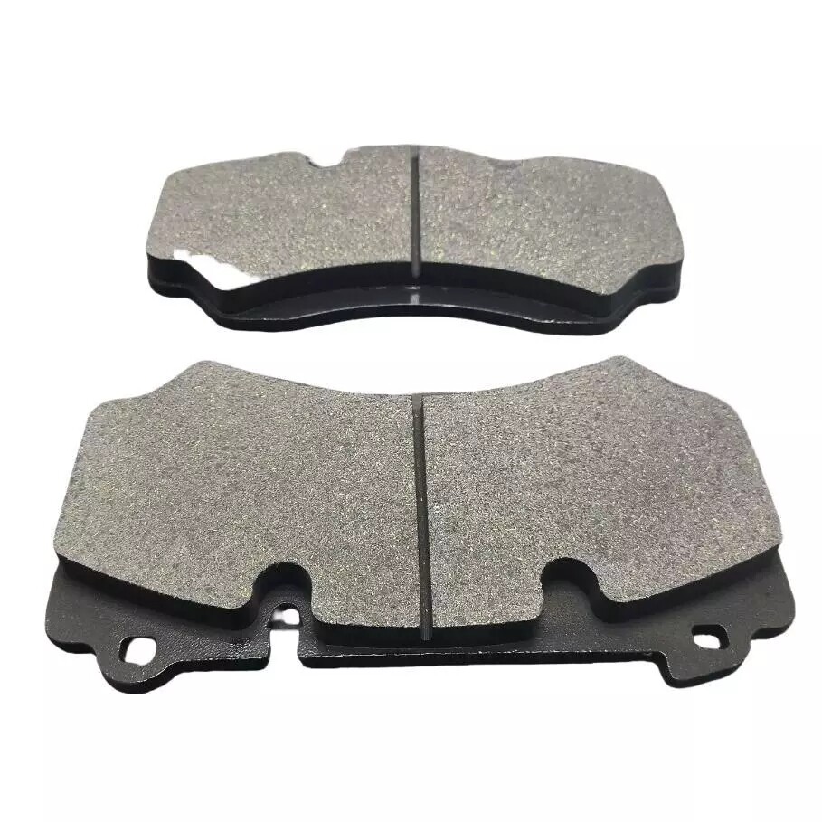 Front Brake Pad 8D33-2D007-BA For 2013-2016 Aston Martin DB9,Vanquish,DBS,Virage