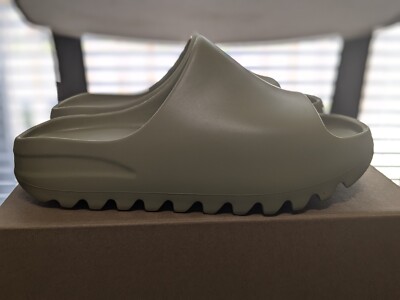 New!!! Size 2Y Adidas Yeezy Slide Kids Resin FX0495