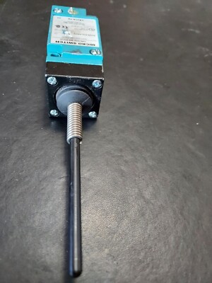 Honeywell LSJ1A-7A SWITCH Plug-In Limit Switch Honeywell LSJ1A-7A SWITCH Plug-In Limit Switch
