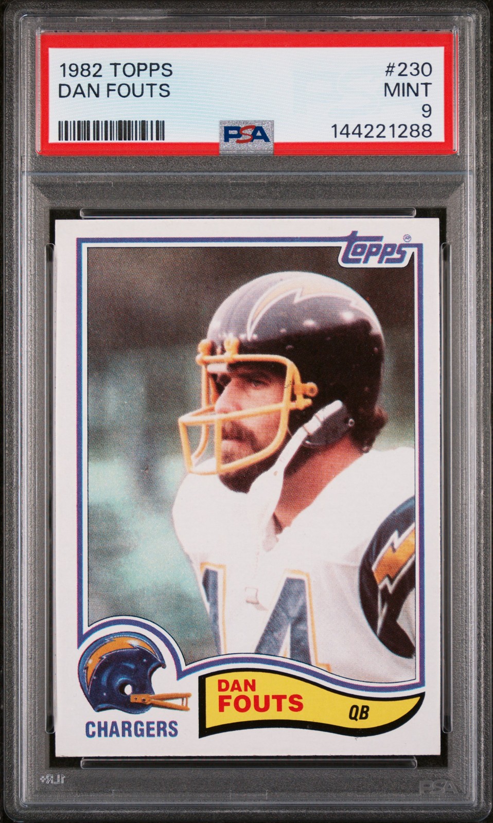 1982 Topps Dan Fouts #230 PSA 9