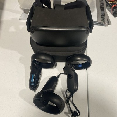 Oculus Quest 1 VR Headset White 64gb w/ 3 Controllers Untested For Repair