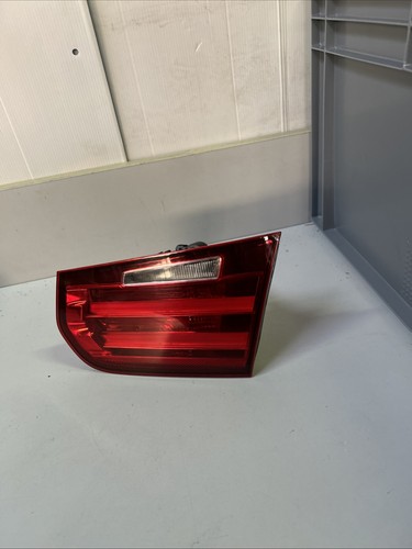BMW F30 F31 M3 Heckklappe Rücklicht Rückleuchte Rechts 7259916