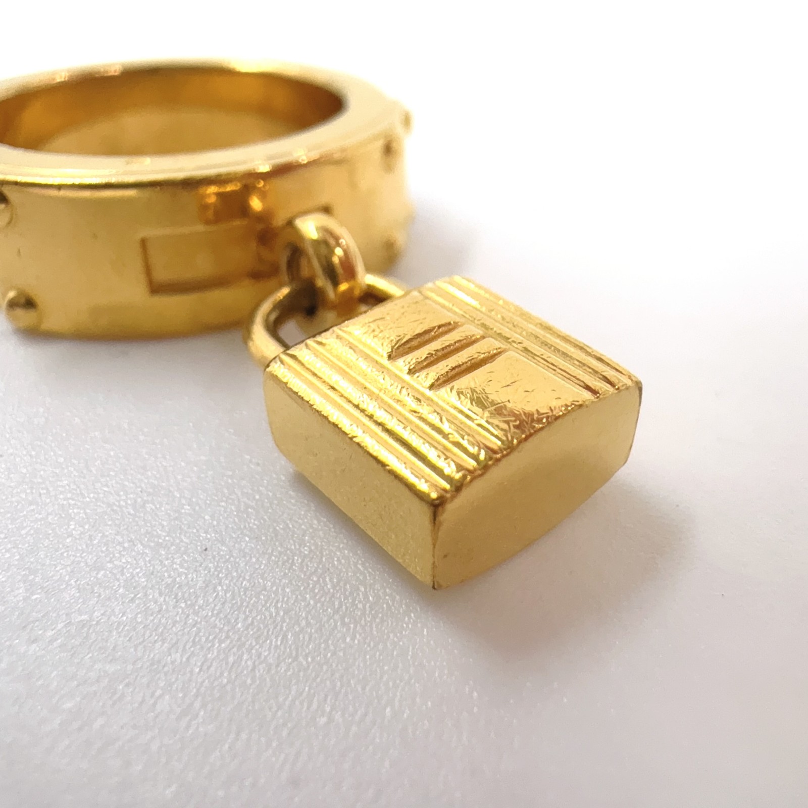 HERMES Kelly charm scarf ring gold black Leather Metal