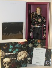 After Dark Bellamy Blue NRFB Fashion Royalty Homme Integrity Toys X Cold Carbon