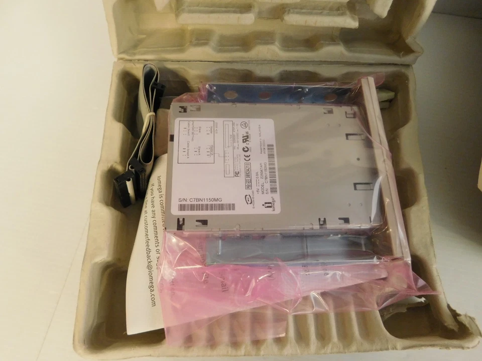 Iomega Interne Laufwerk 250MB Modell Z250ATAPI - Neu (SPM90) - Bild 4 von 4