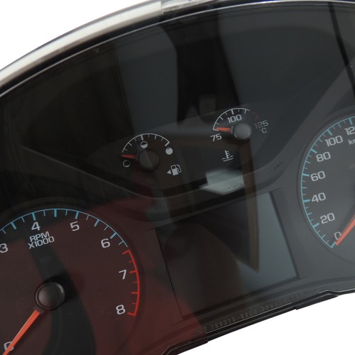 23231648 Instrument Cluster Speedometer Blue Dial Trim KPH 2015 Chevy Colorado - Picture 3 of 5