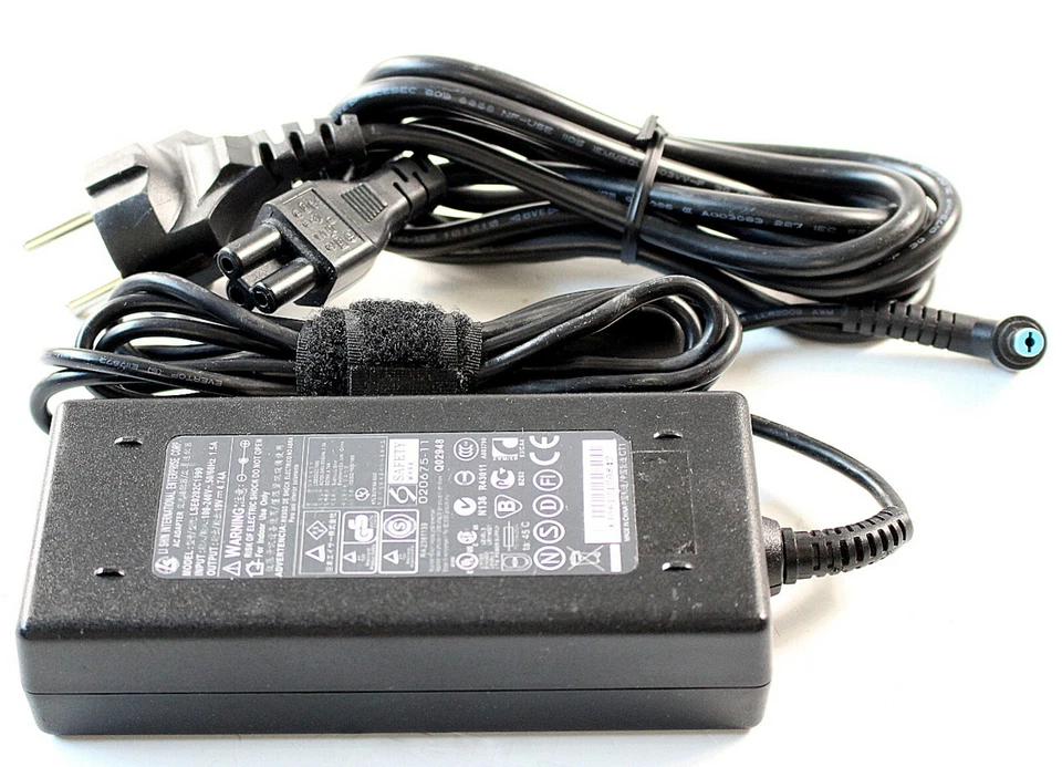 Original Li Shin LSE0202C1990 Netzteil / 19V / 4,74A / 90W