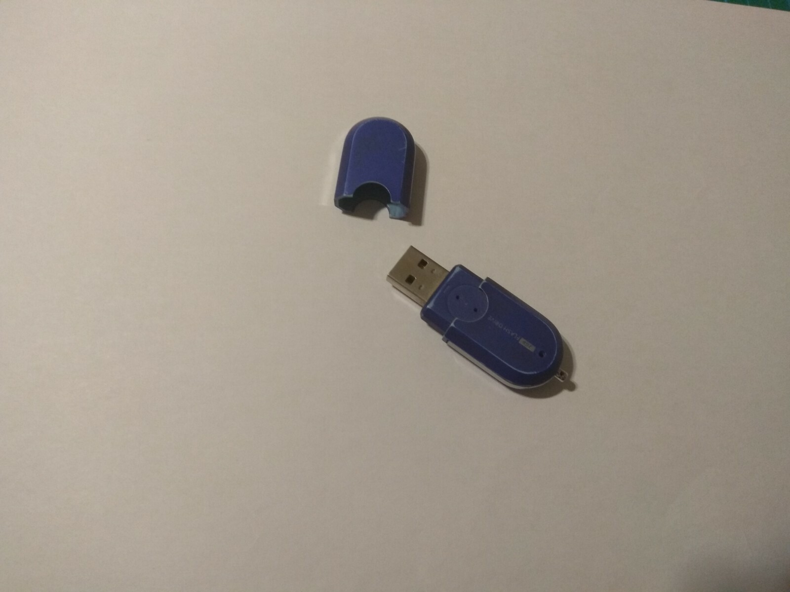 2GB Used USB Flash Drive for Data Storage-image