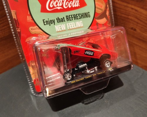 NUEVAS MÁQUINAS M2 2023 COCA-COLA® 1969 CHEVCHEVROLET® CAMARO® Z/28® COCHE DIVERTIDO CON ESTUCHE - Imagen 5 de 11