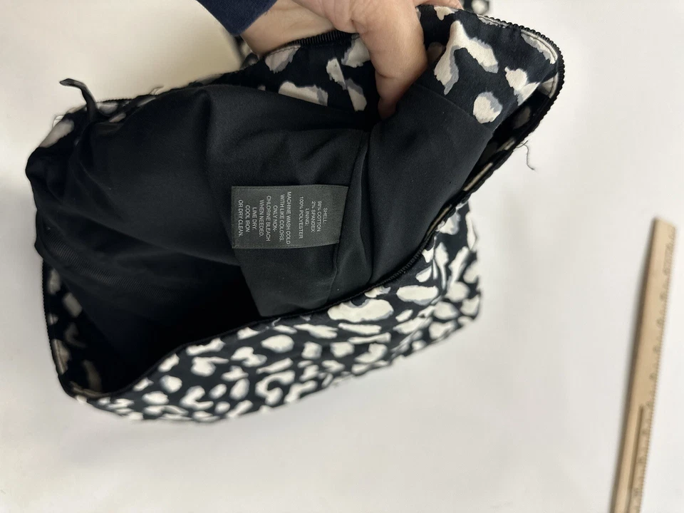 Falda para mujer White House Black Market 4 negro blanco estampado de guepardo Foto 4 de 4