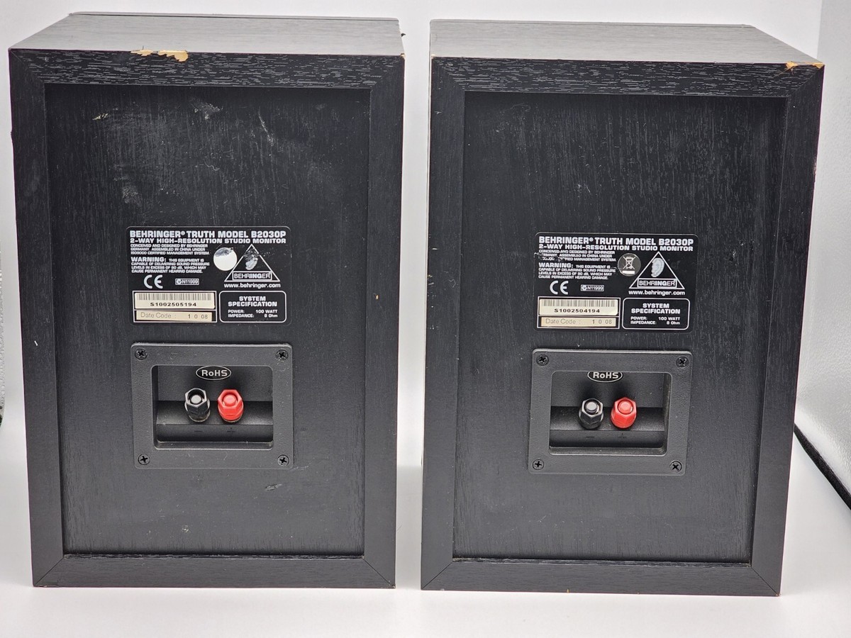 Pair Behringer Truth Model B2030P 2-Way High-Resolution Pair Behringer Truth Model B2030P 2-Way High-Resolution