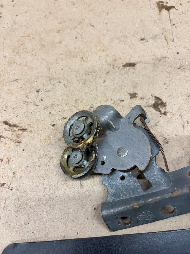 Oldsmobile 88 98 GM 1949 1950 1951 BUICK PONTIAC LIMPIAPARABRISAS POLEA ACOPLAMIENTO Foto 4 de 4