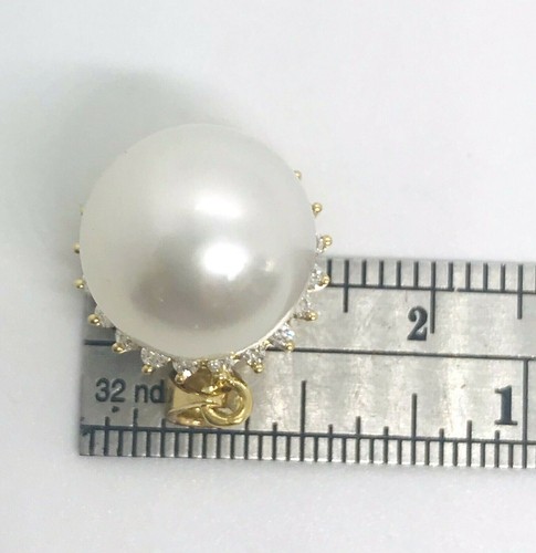 12.23 mm South Sea Pearl and Diamond 18k Yellow Gold Pendant - Picture 10 of 12