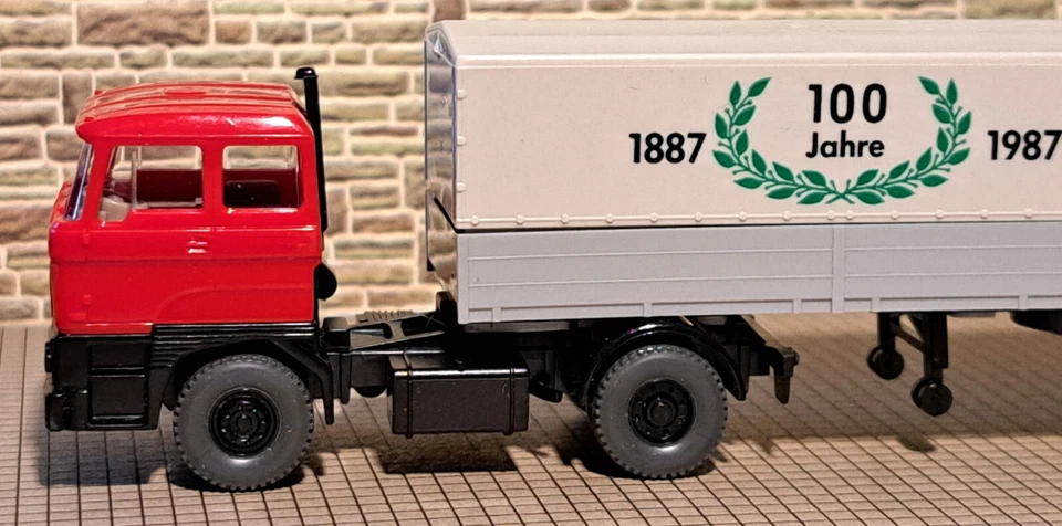 DAF  -- FLEISCHMANN  100 Jahre --    Rollende Landstrasse  WIKING 555A - Bild 2 von 4