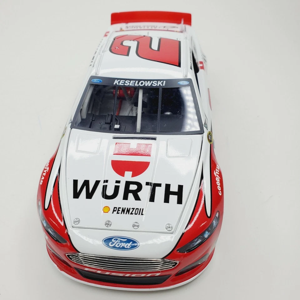 Coche modelo fundido a presión Lionel NASCAR Brad Keselowski #2 Ford Fusion 1/24 EXCELENTE Foto 3 de 4