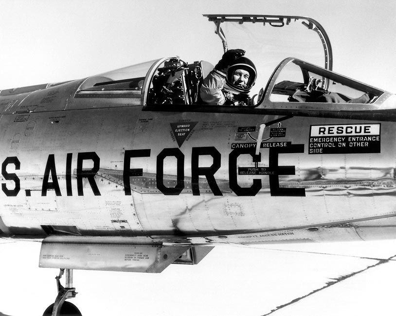 PILOT CHUCK YEAGER IN F-104 COCKPIT 11x14 GLOSSY PHOTO PRINT | eBay