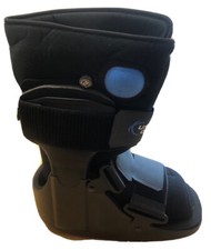 United Ortho Short Air Cam Walker Fracture Boot, Small, Black