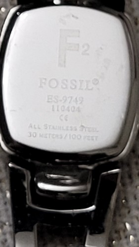 Orologio Fossil F2 Donna Petite Argento Tonneau Data Quadrante Irridescente Quarzo ES9749 - Foto 3 di 3