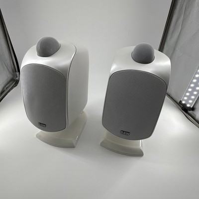 Pair Of B&W LM1 Bookshelf Monitor Speakers Pair With Mounts WHITE - EUC