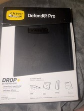 OtterBox Apple iPad 10th generation Defender Series Pro Case - Black
