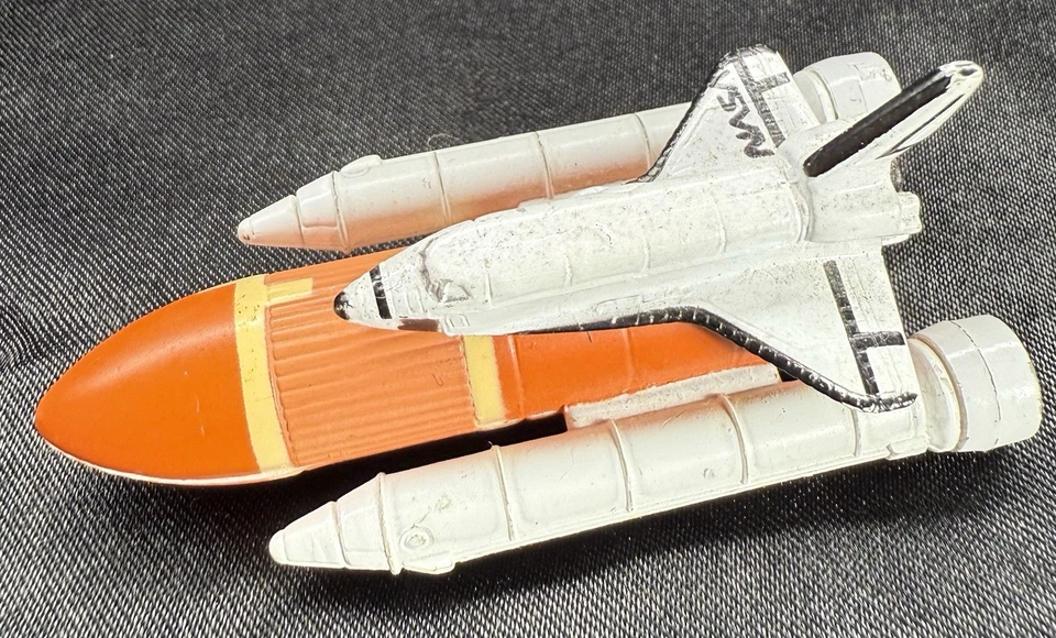 Vintage Micro Machines NASA SPACE SHUTTLE 1992 Vintage - Image 2 of 4