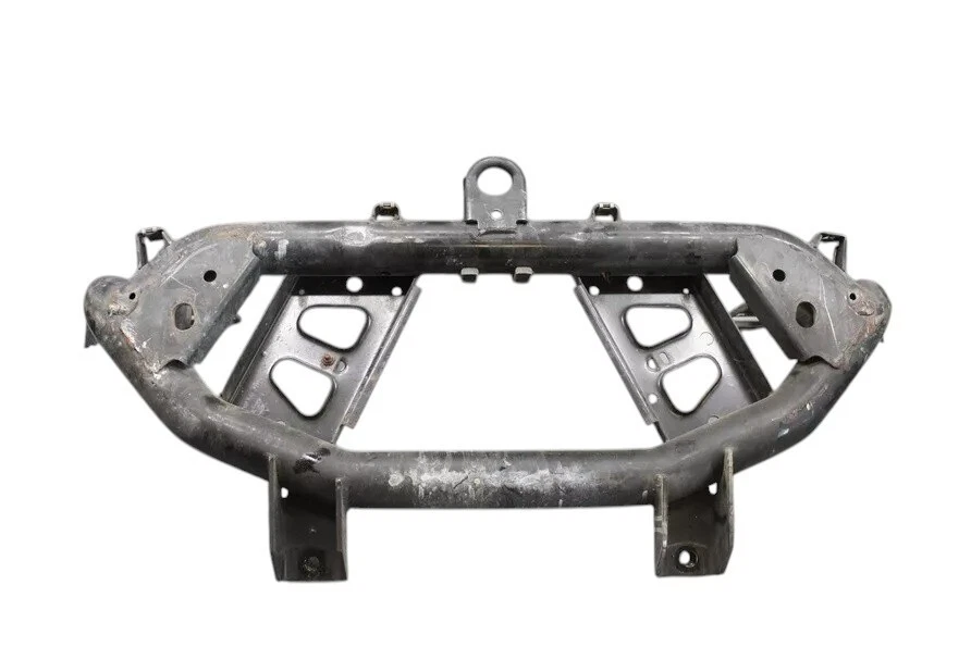 06-12 Land Rover Range Rover L322 parachoques delantero enganche de remolque subchasis LR016868 OEM Foto 4 de 4