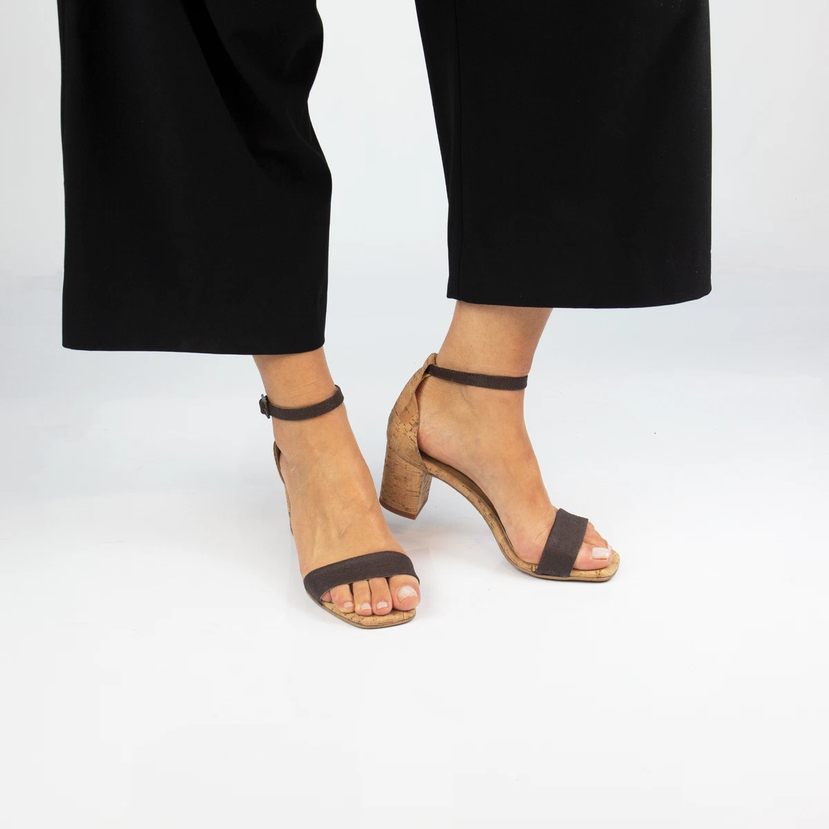 Chaussure v gane talon moyen lani re cheville boucle tissu