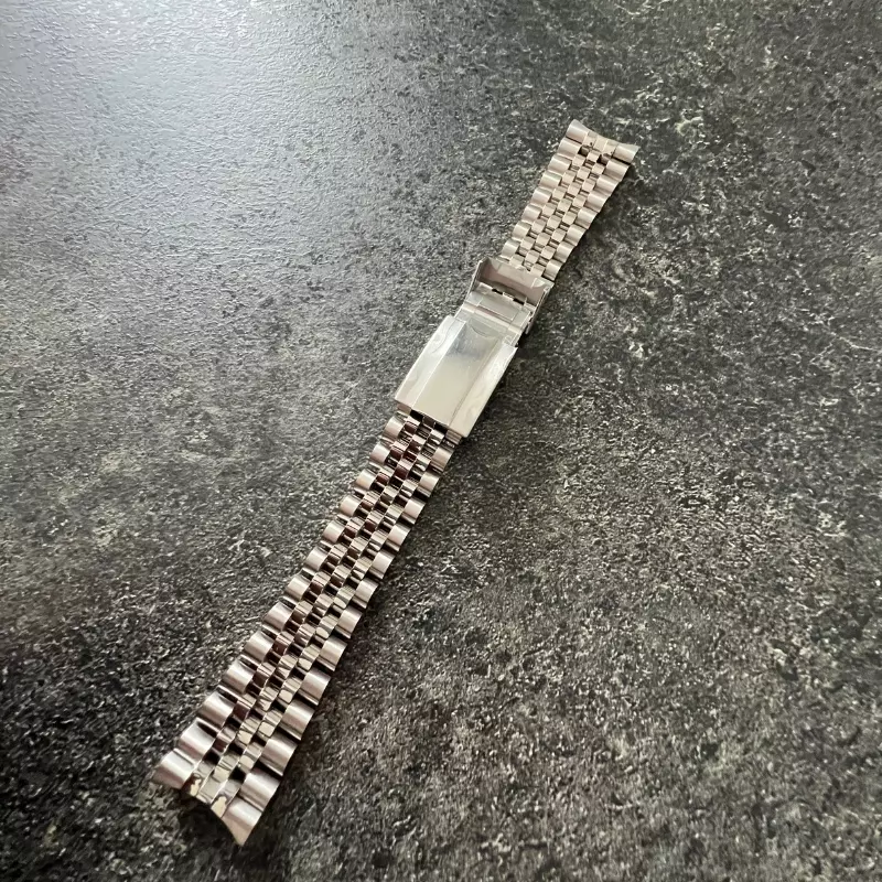 Strapcode Stainless Steel ANGUS Jubilee Bracelet for Seiko SKX007, SKX009,  SKX011 #SS221803B059 (22mm)