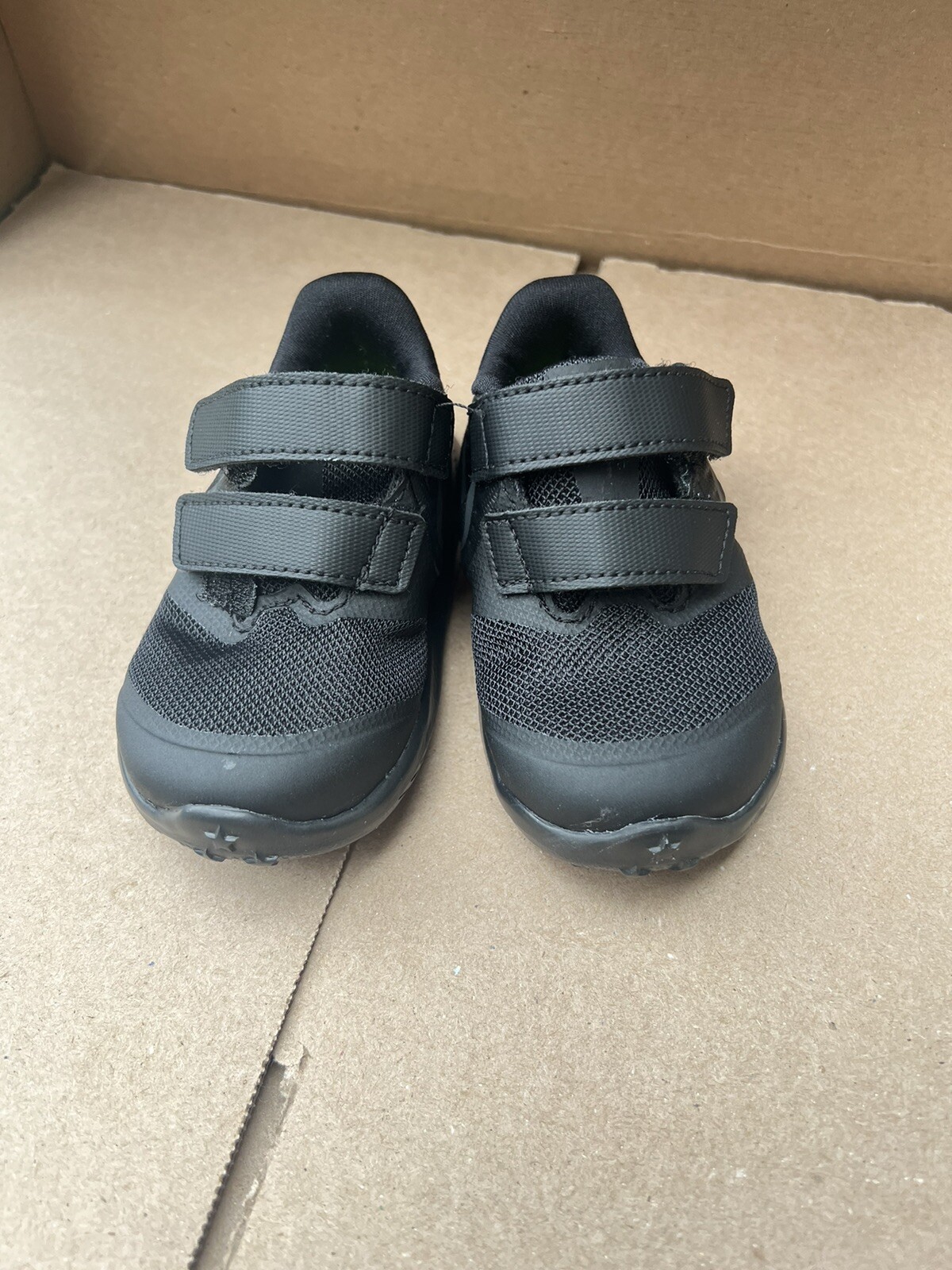 SAOLA Nike Star Runner 2 nero antracite nero Volt AT1803 003 bambino taglia 4C