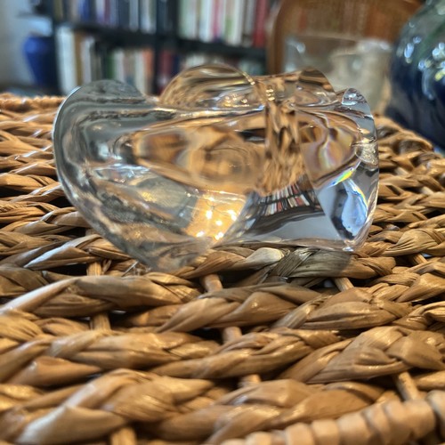STEUBEN ❤️TRUE LOVE ❤️DOUBLE HEART ART GLASS PAPERWEIGHT *** IS SIGNED*** - Picture 5 of 8