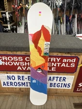 2022 GNU Chromatic Women’s Snowboard 152cm