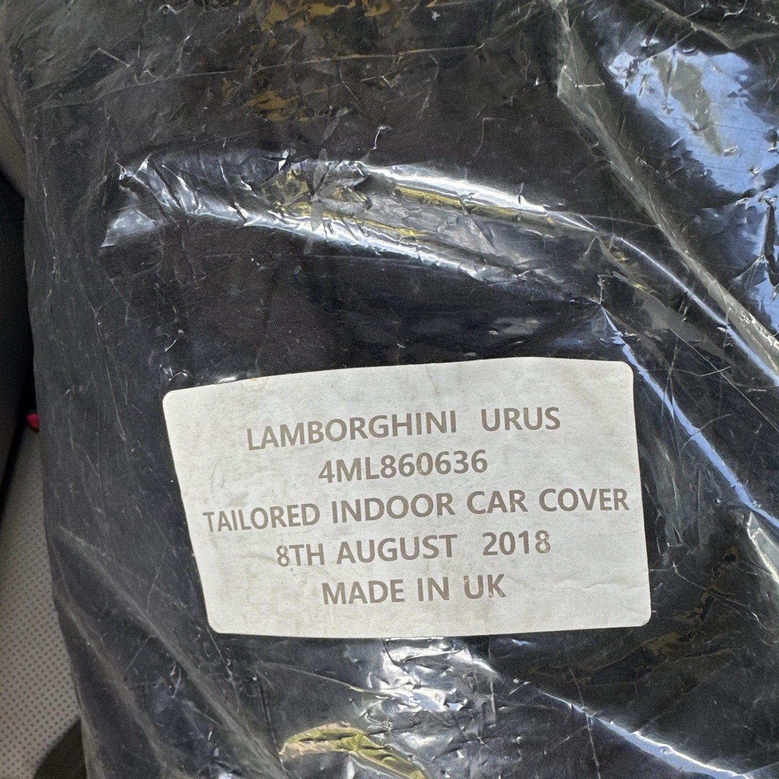 Lamborghini Urus Cover