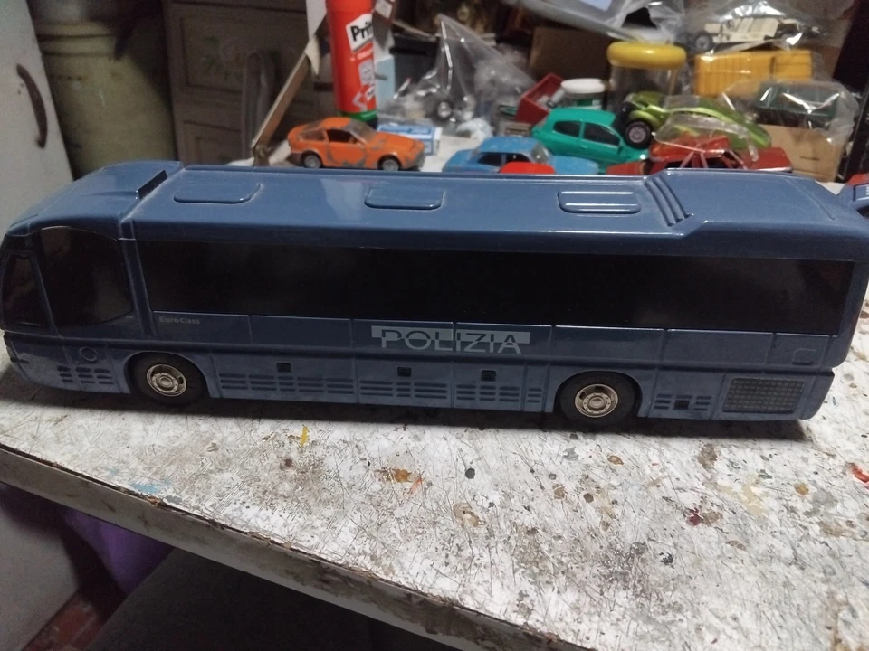 Old Cars Autobus Iveco Euroclass Polizia 1/43 - Immagine 3 di 4