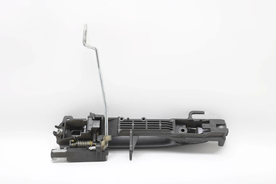 Toyota 4Runner 03-09 внешняя дверная ручка передняя правая/пассажирская 69211-28070-B4, - Изображение 3 из 3