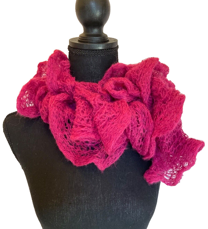 Ob.D. Handmade, Hand Knit Pink Metallic Sparkle Rigoletto Ruffle Dress Scarf