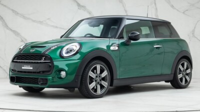 Touch Up Paint for MINI COOPER with paint code B22, British Racing Green.
