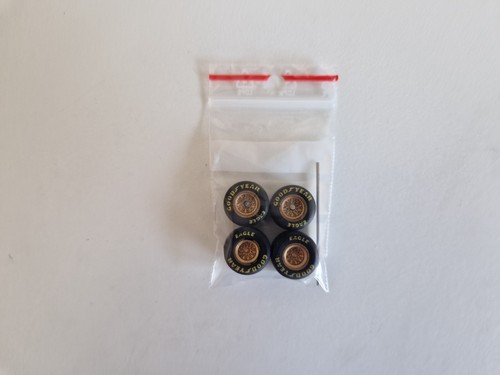 Minichamps 1/43 F1 Wheels - Goodyear Yellow (Bronze met. rims, Ferrari) (x1 set) - Picture 4 of 4