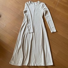 Uniqlo Women's Light Beige Long Sleeve Knit Flare Dress S Used