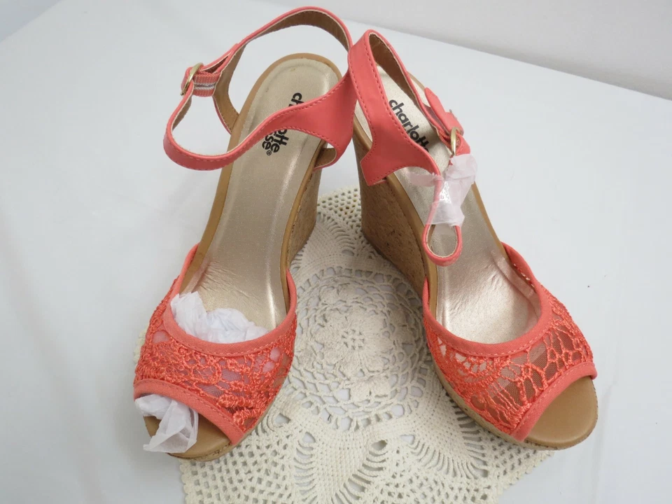 NEW WOMEN'S CHARLOTTE RUSSE CLEMENCE-110 CORAL WEDGE SANDAL SIZE 7 - Image 2 of 4