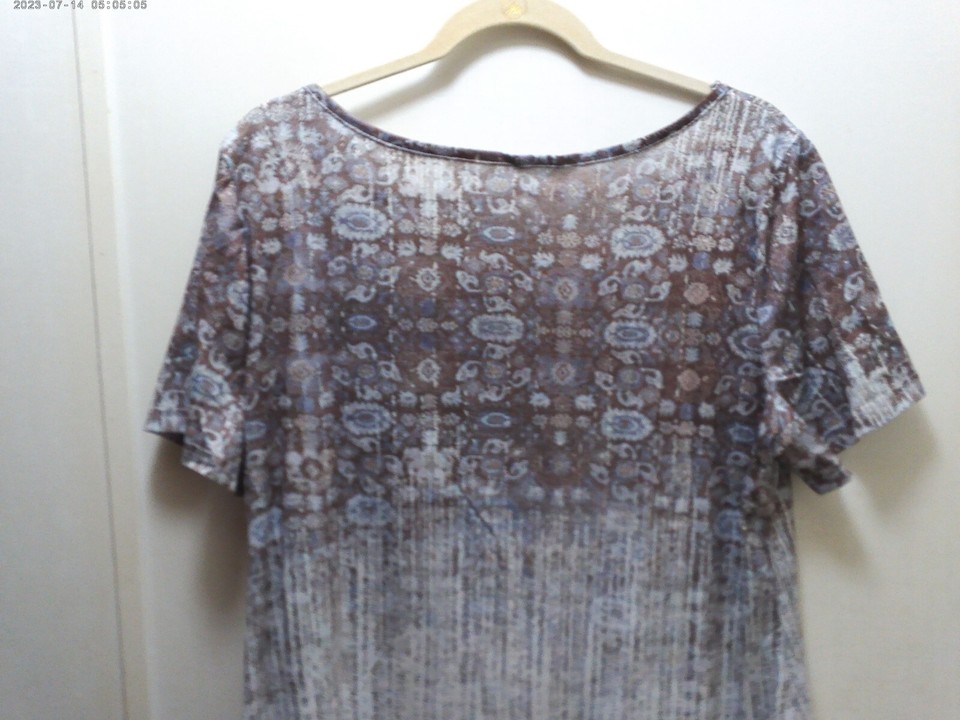 Women's Short Sleeve Graphic Print Khaki TShirt Size XXL (See sizing