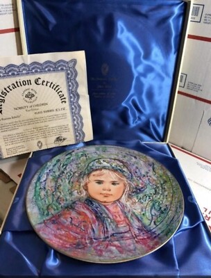 Edna Hibel ''La Contessa Isabella'' Collectors Plate - The Nobility Of Children