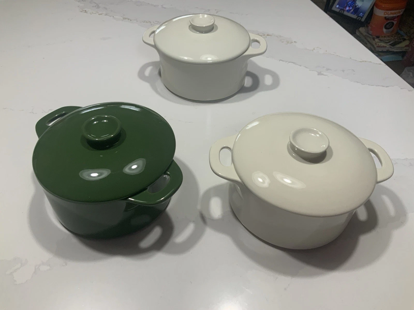 Set of 3 ceramic mini cocottes (Dutch ovens) w/lids, 1 green & 2 white pieces
