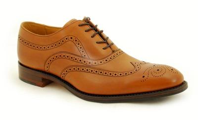Loake Rahmengenähte Premium Herrenschuhe 5 Eye Brogue Heston Tan   Heston1