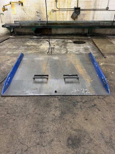 Bluff Manufacturing 15Cr6048 Container Ramp,Steel,15,000 Lb,48 X 60In ...