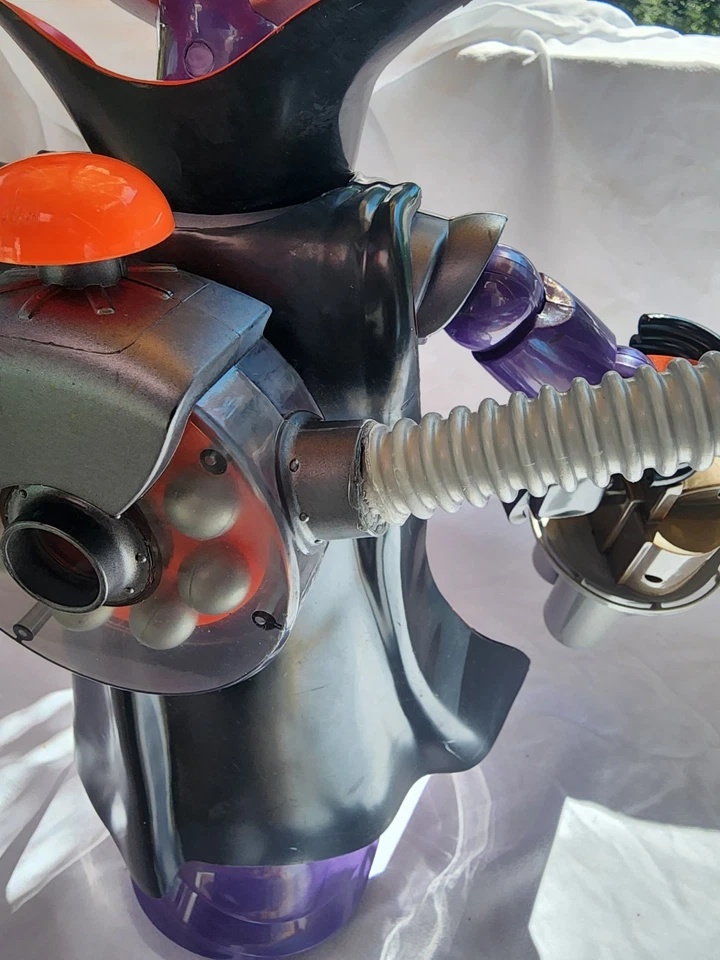 Figura Hablando 14" Emperador Malvado Electrónico Toy Story Exclusivo de Disney Store Foto 3 de 3